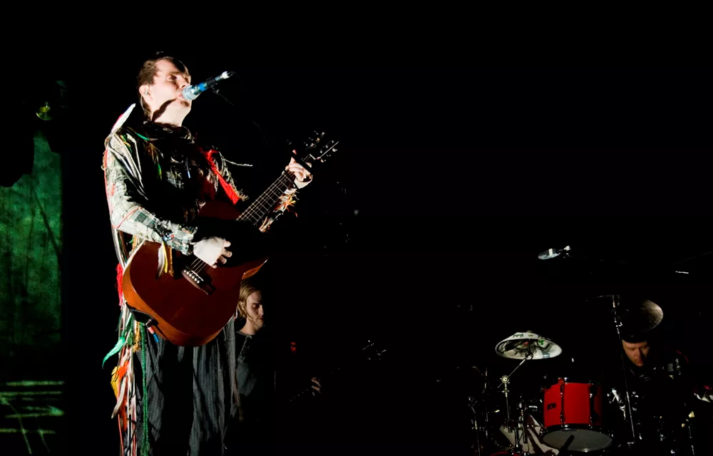 Jónsi udgiver livemateriale