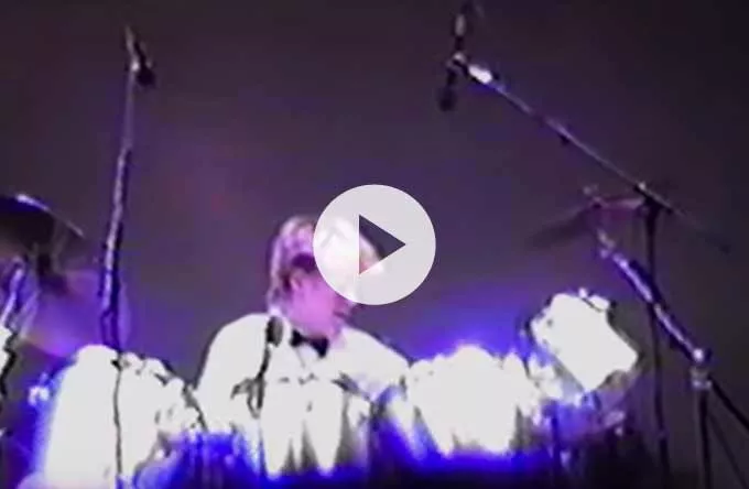 Video: Se Foo Fighters-trommeslager demonstrere sit talent som 15-årig