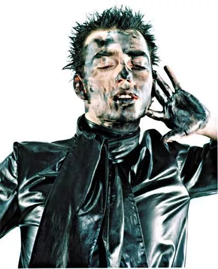 Laust Sonne varmer op for Dúné