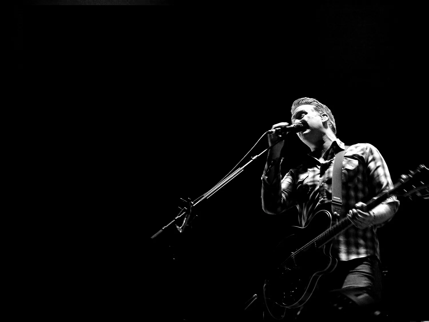 Queens of the Stone Age på vej i studiet 