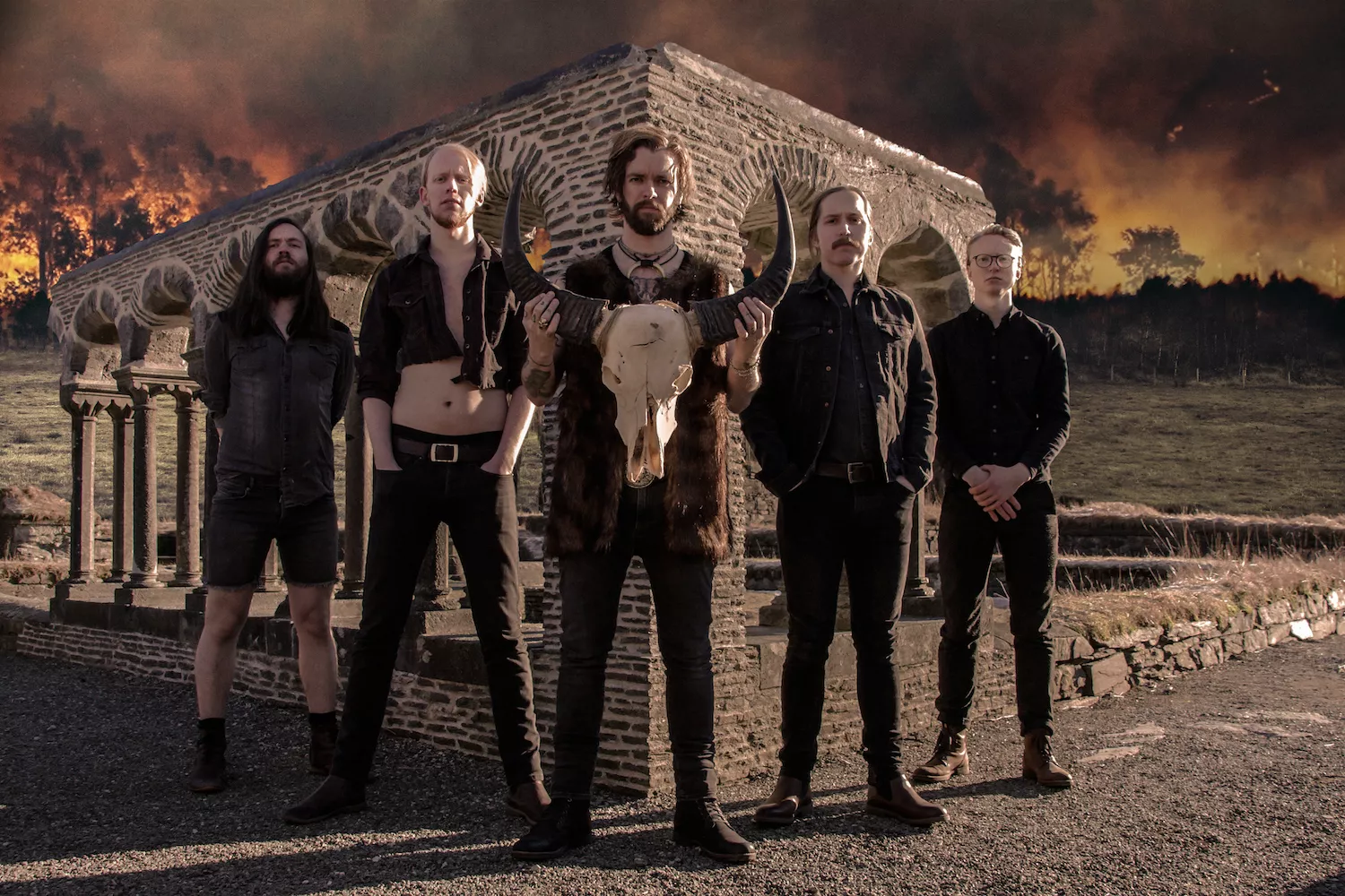 Blod, sex og gørr i ny norsk musikkvideo