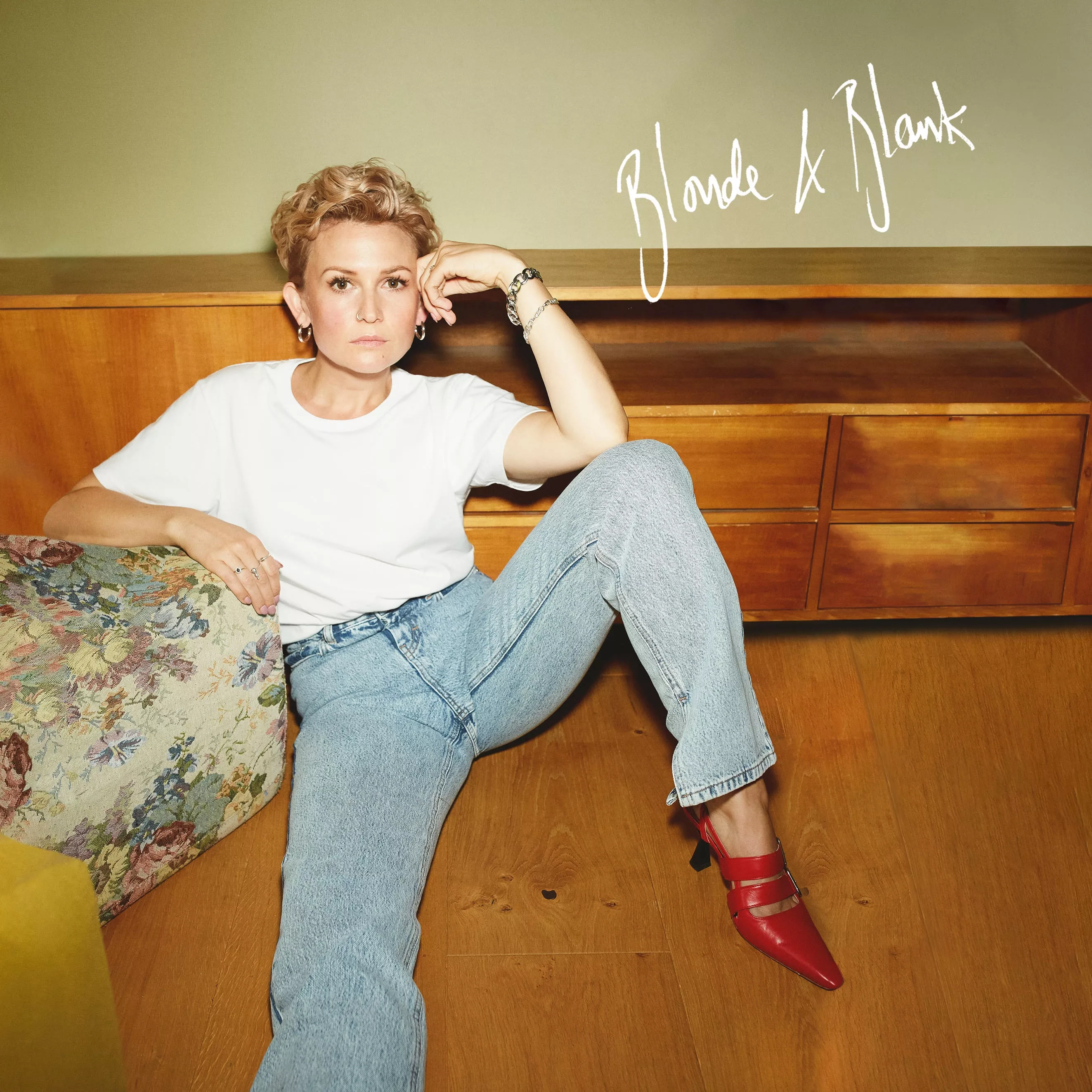 Blonde & Blank - Stine Bramsen