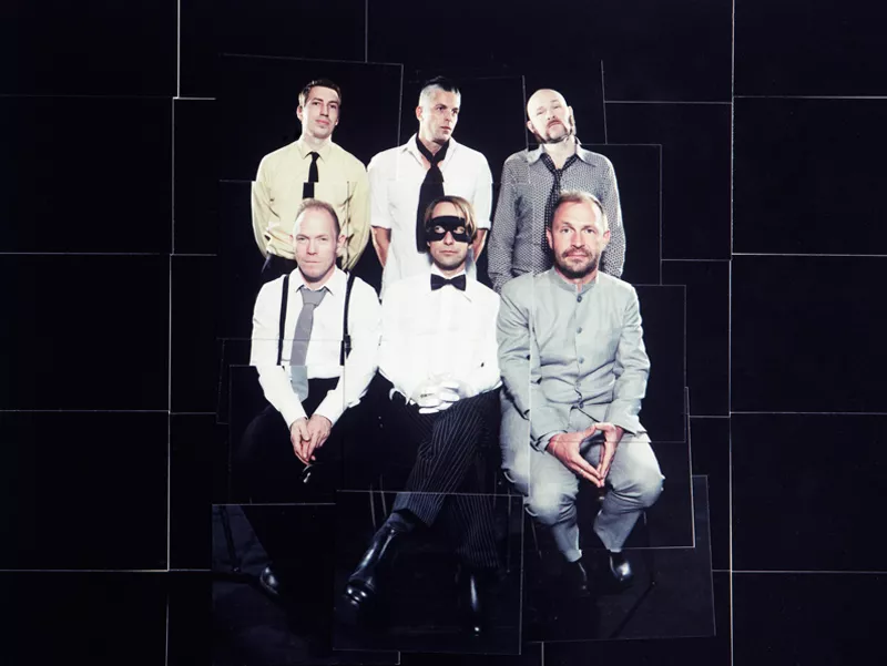 Med blicken rakt fram