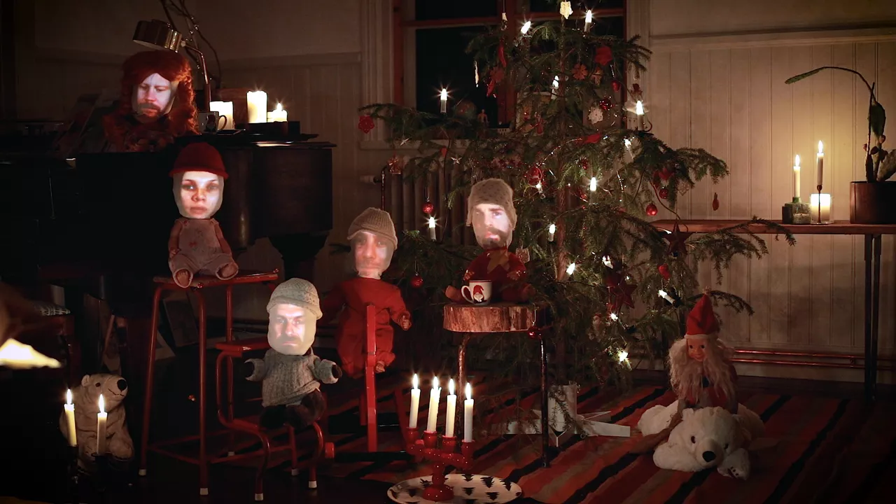 Har Amason och Mattias Alkberg gjort årets bästa jullåt? Lyssna här
