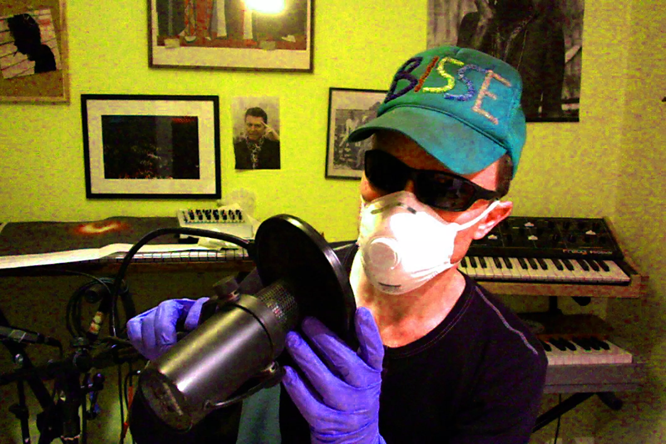 Bisse udgiver corona-album