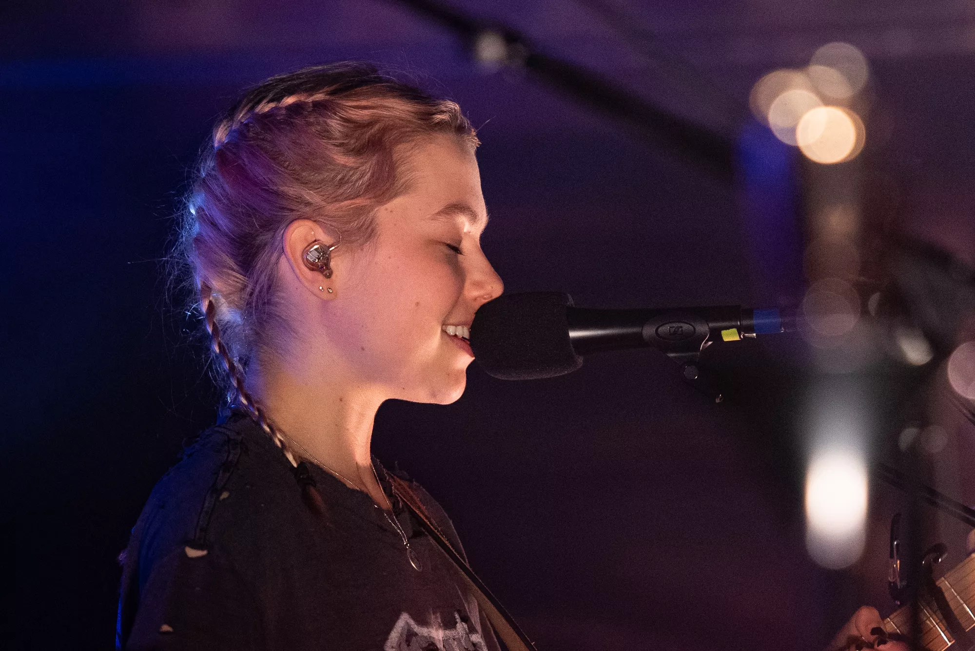 Hør Phoebe Bridgers fortolke Metallica-klassiker