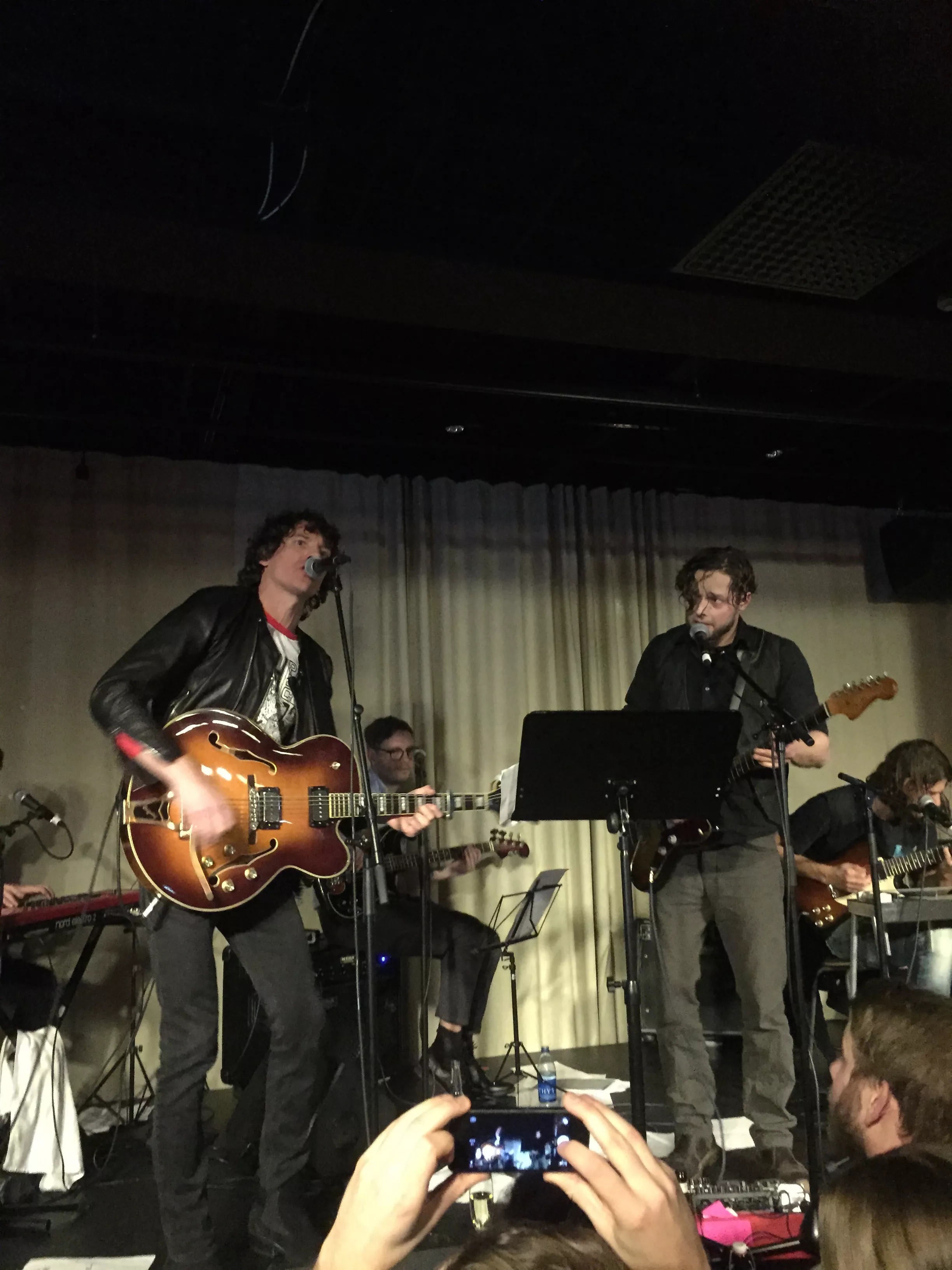 Se nattens hemliga spelning med Håkan Hellström