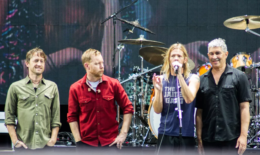 Terrorattentatet ställer in Foo Fighters turné