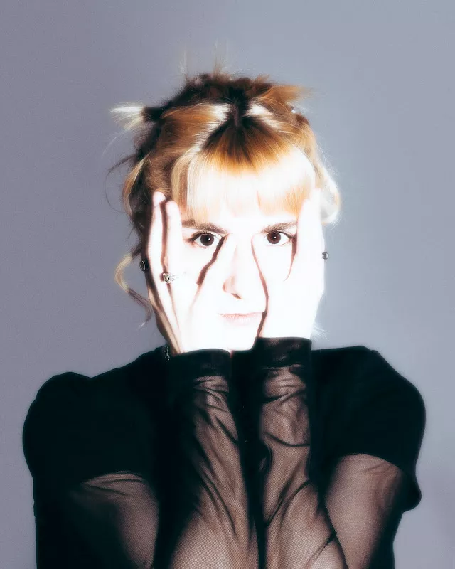 Den GAFFA-Prisen-nominerte artisten er aktuell med ny musikkvideo 