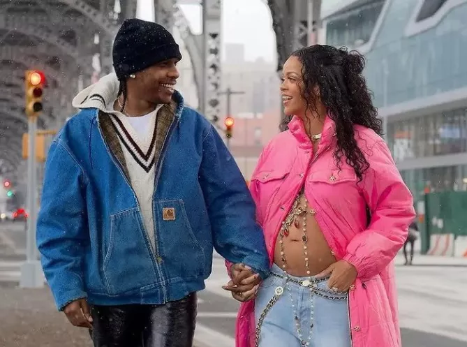 Rihanna väntar barn med ASAP Rocky 