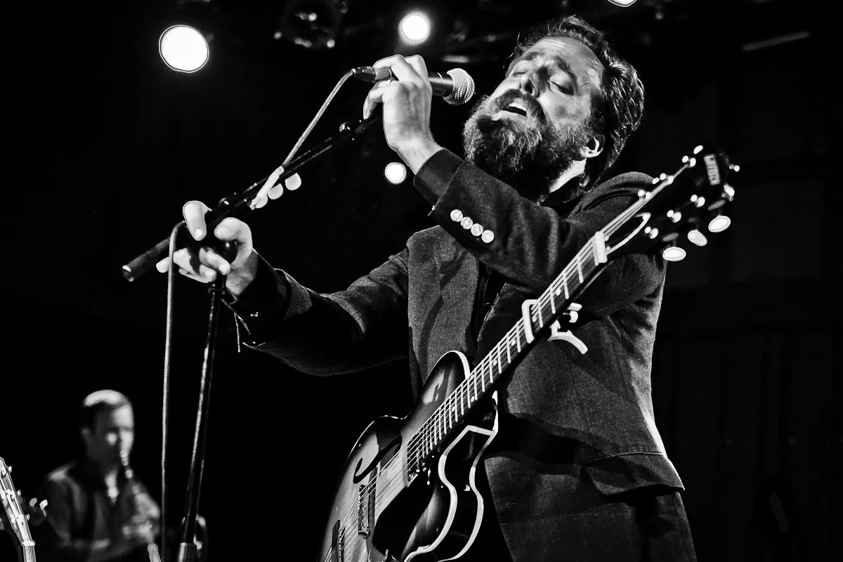 Nytt fra Iron & Wine på trappene