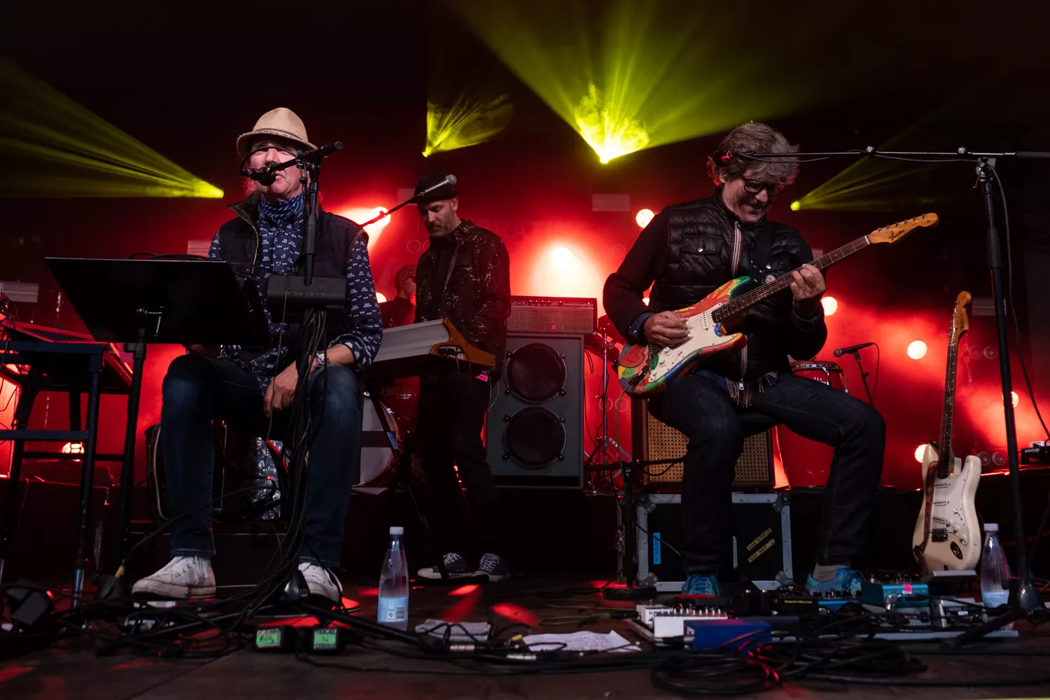 Kunsten at blæse taget af en udendørs scene