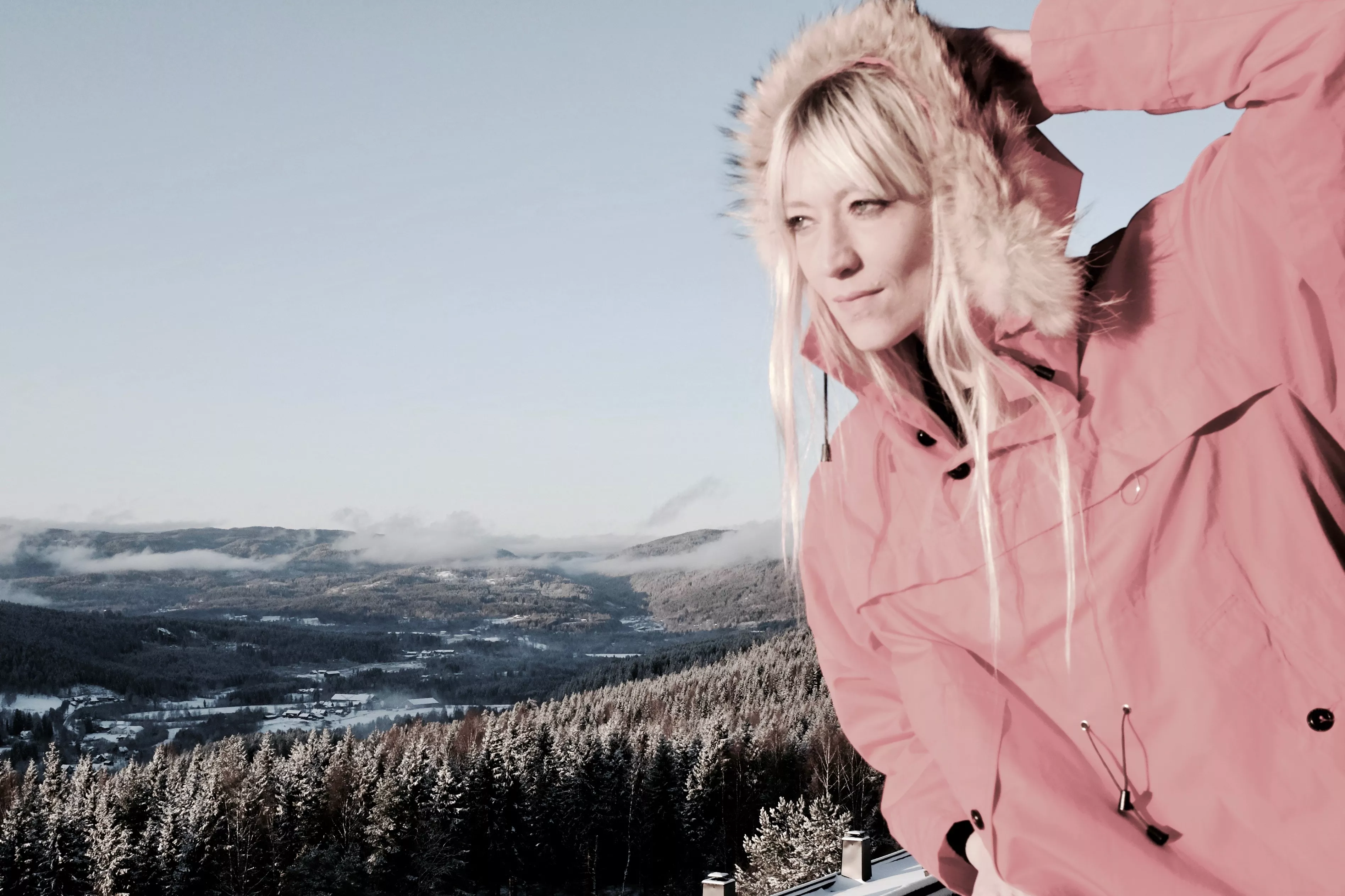 Nå er hun klar med julesingel