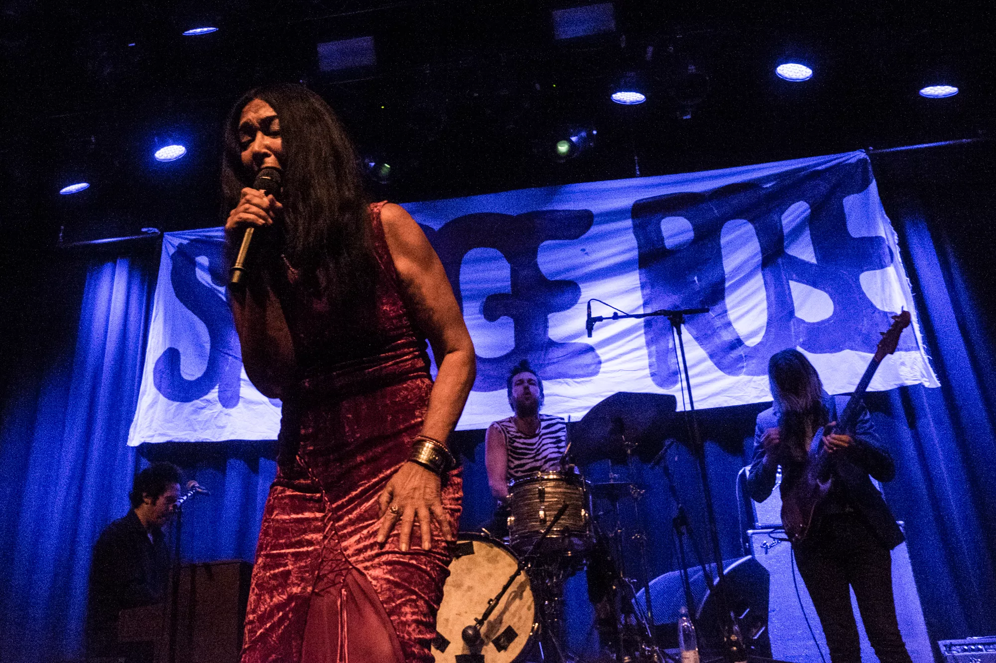 Stort Annisette-interview før Savage Roses 50 års jubilæumskoncerter: – Vi er nødt til at vågne op