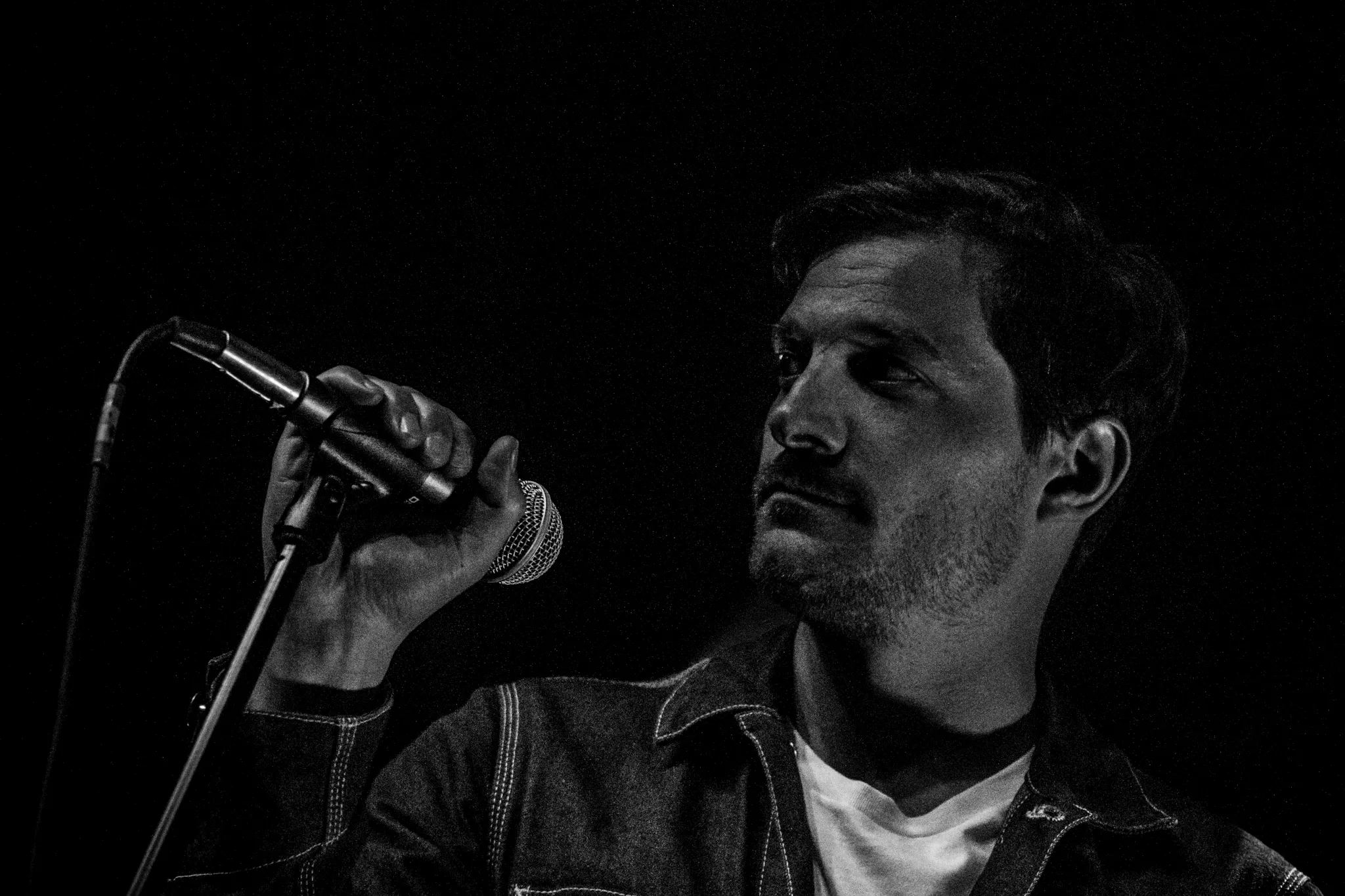 ANMELDELSE: Tobias Kippenberger er tilbage!