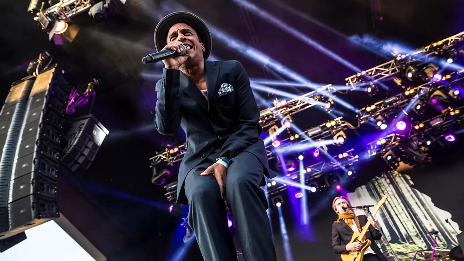 Timbuktu och Damn! på Gröna Lunds scen 2016.