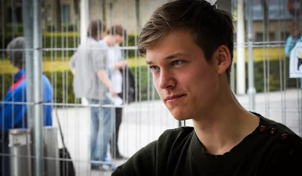 Asbjørn Toftdahl – Drengen med de mærkelige ører