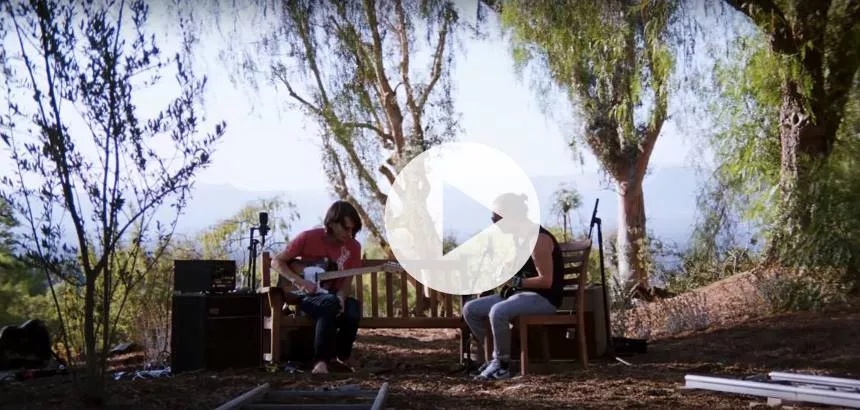 Musikkvideo: Idyllisk samspill mellom Thom Yorke, Jonny Greenwood og en Roland CR-78