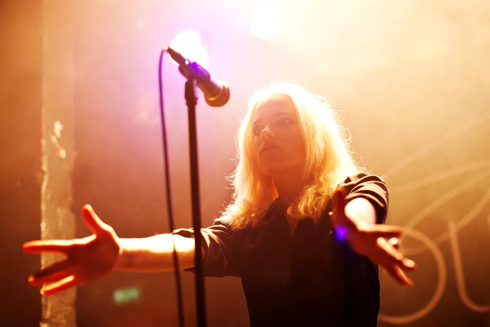 Say Lou Lou: Blå, Oslo