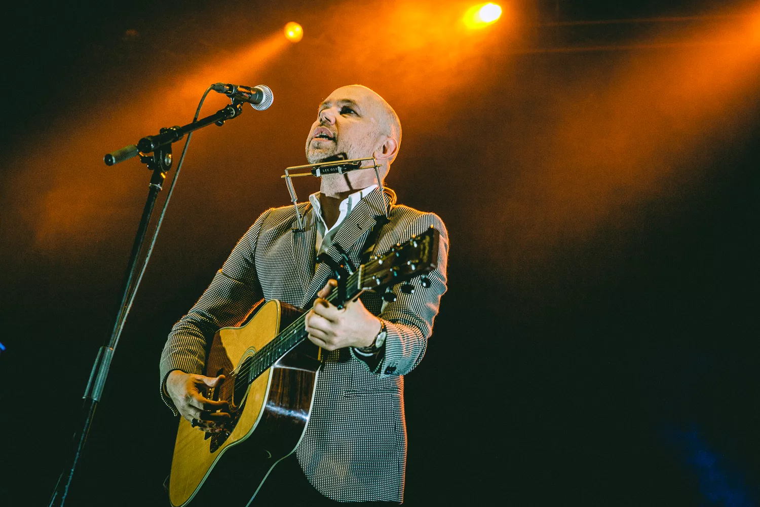 Ordnar gratiskonsert efter bränderna i Hälsingland