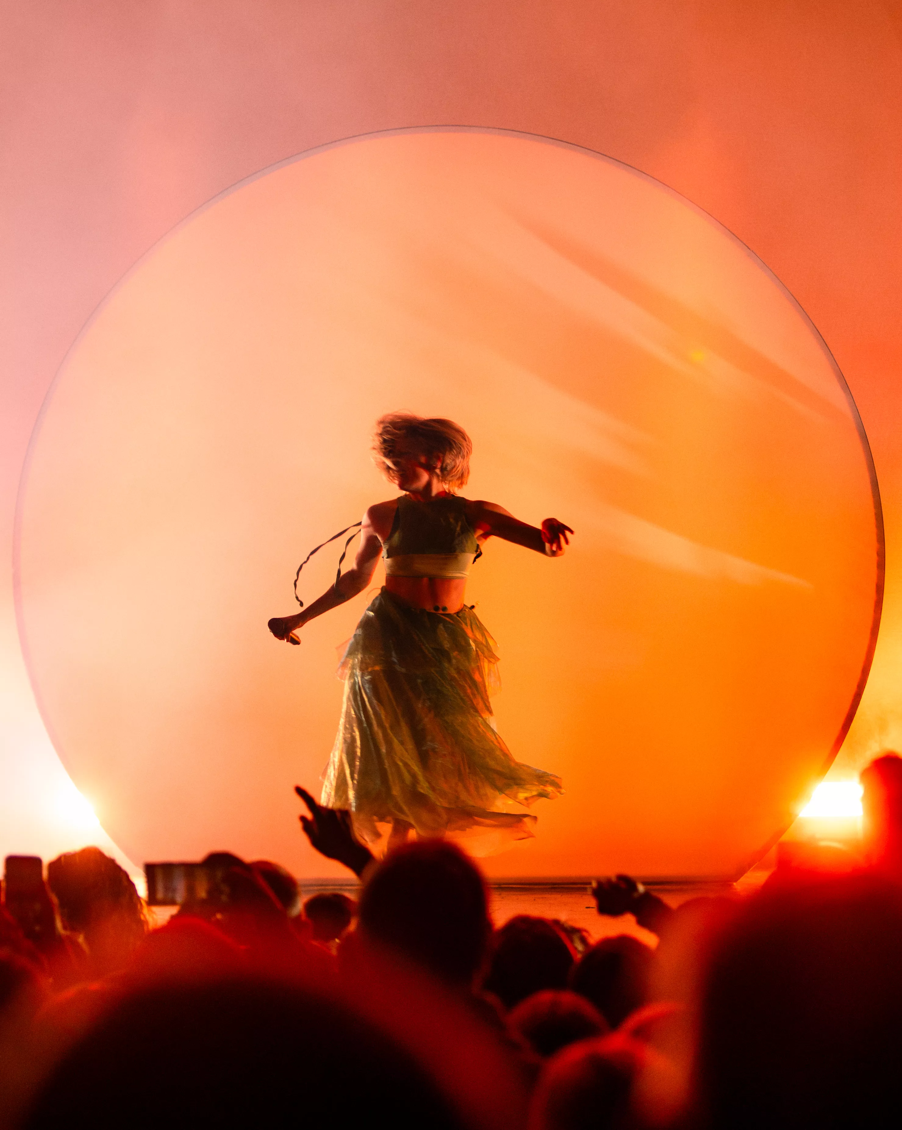 Foto (Ole Onstad) fra Aurora-konsert på Sentrum Scene i Mars