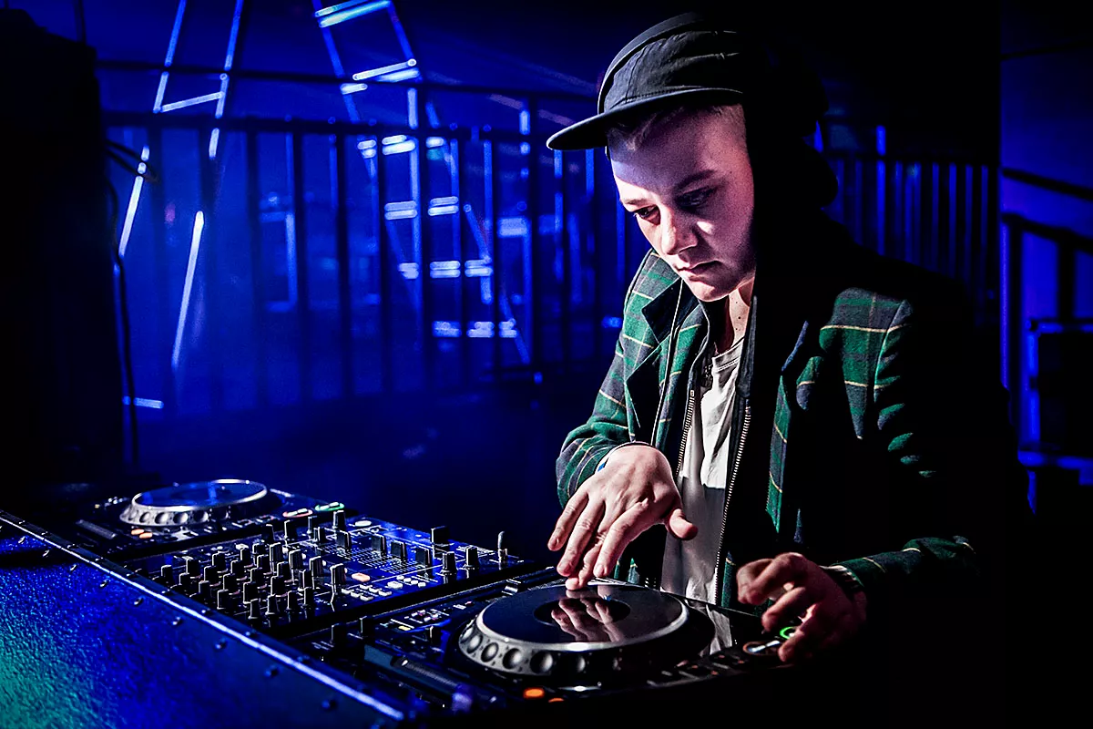 Støt kræftsyg dansk dj