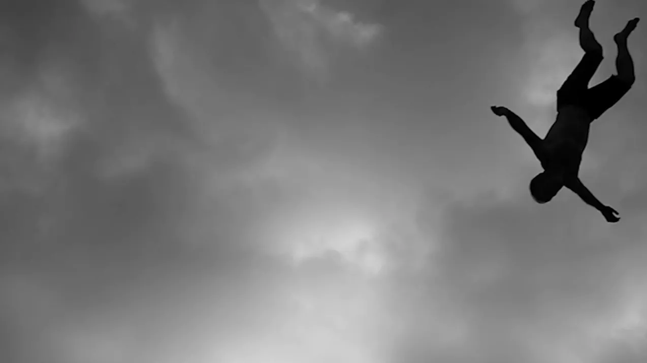 VIDEOPREMIÄR: Ljus – Barnen Bakom Stationen