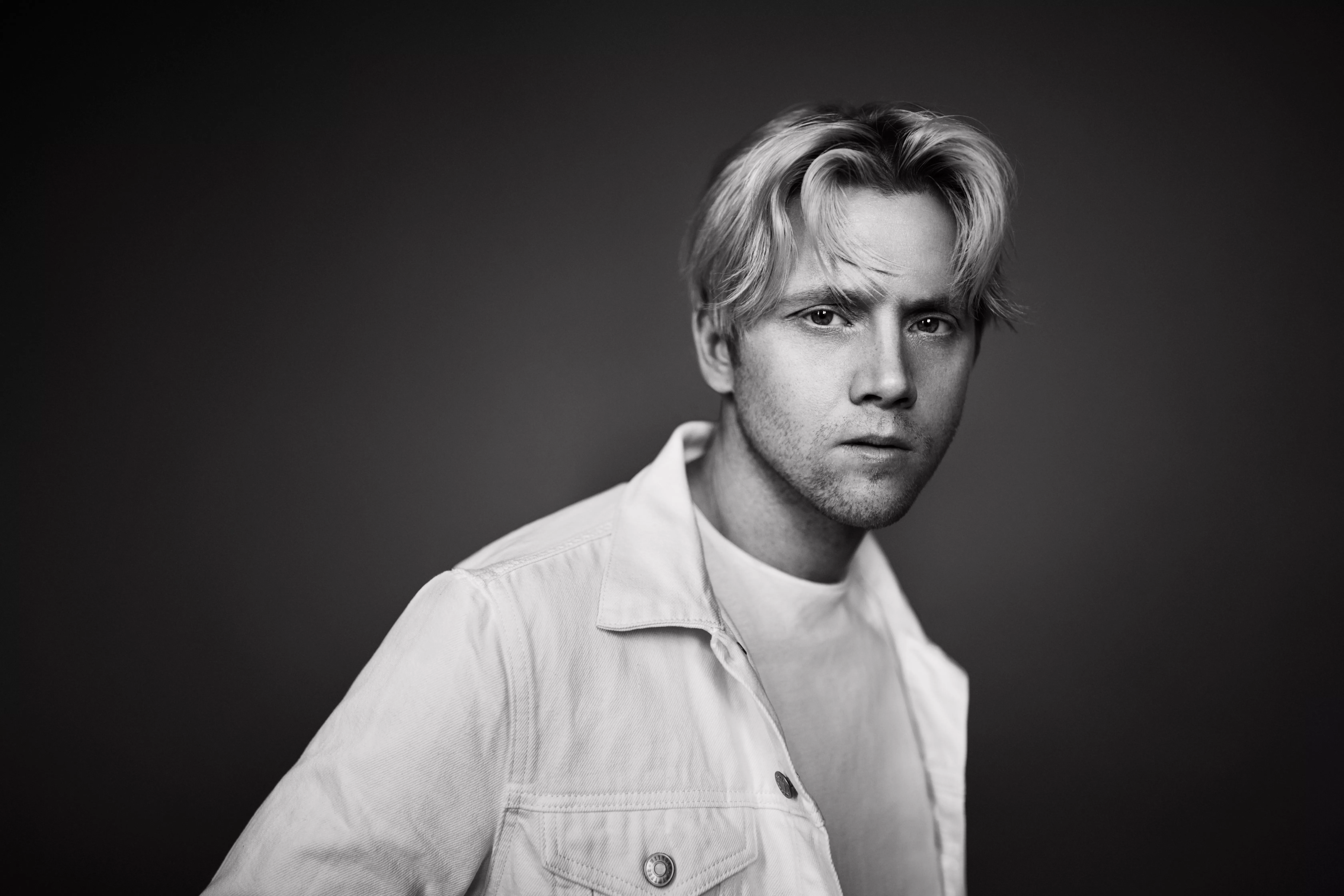 Daniel Kvammen kobler ut strømmen og drar på tur