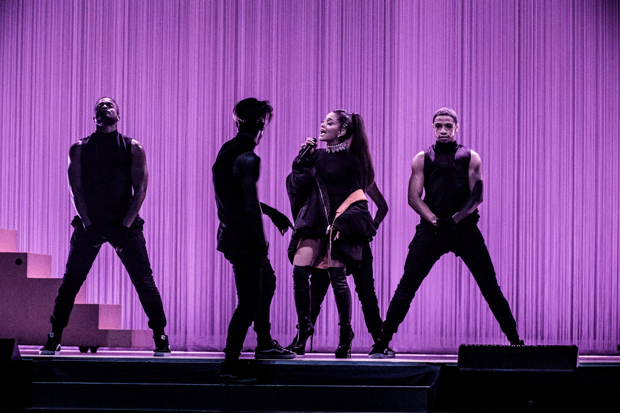 Ariana Grandes trommeslager beskriver sin oplevelse ved terrorangrebet