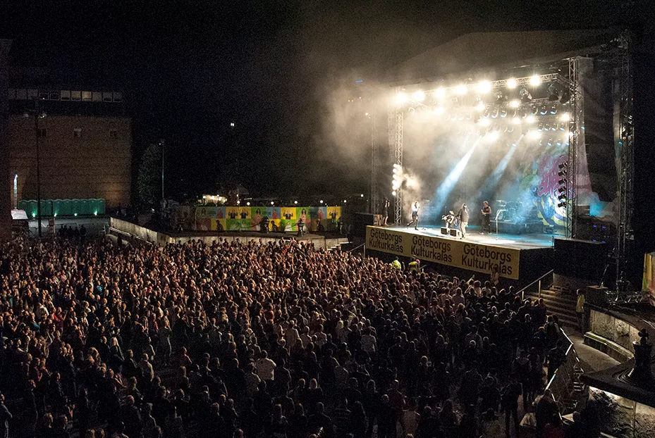 Festival överväger införa kvinnozoner