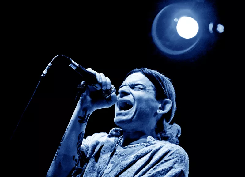 Life Of Agony: Train, Århus