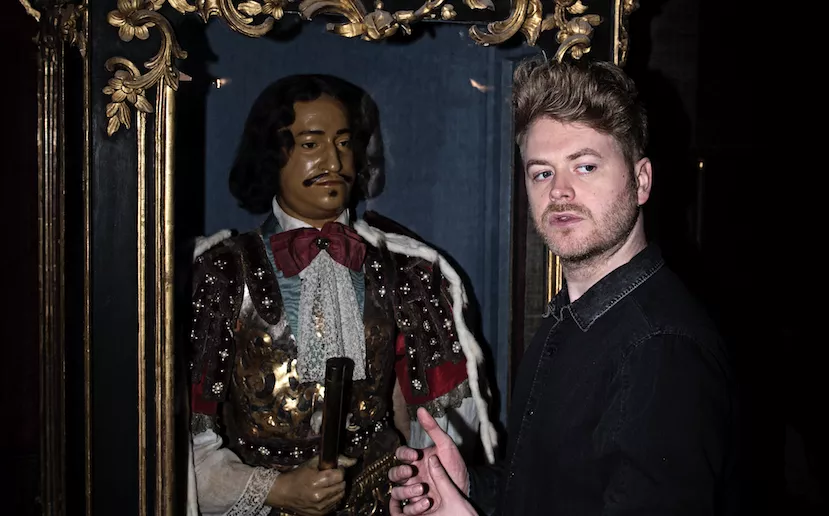 JULEKALENDER-LÅGE 9: Hør årets bedste sang ifølge Christian Hjelm