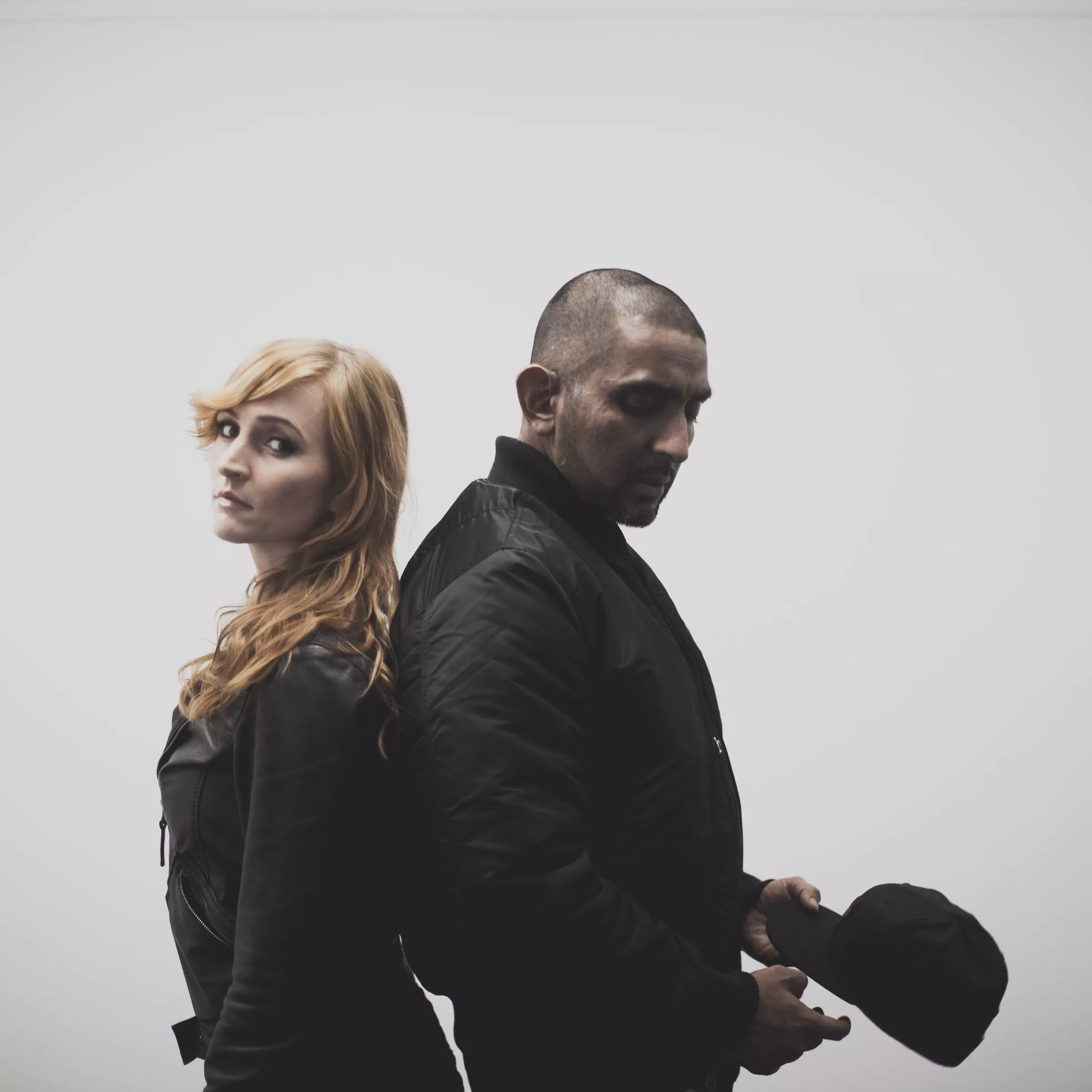 UhreWaja – et kontrastfyldt univers