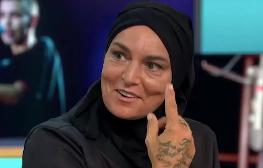 Sinéad O'Connor: "Prince forsøgte at give mig bank"