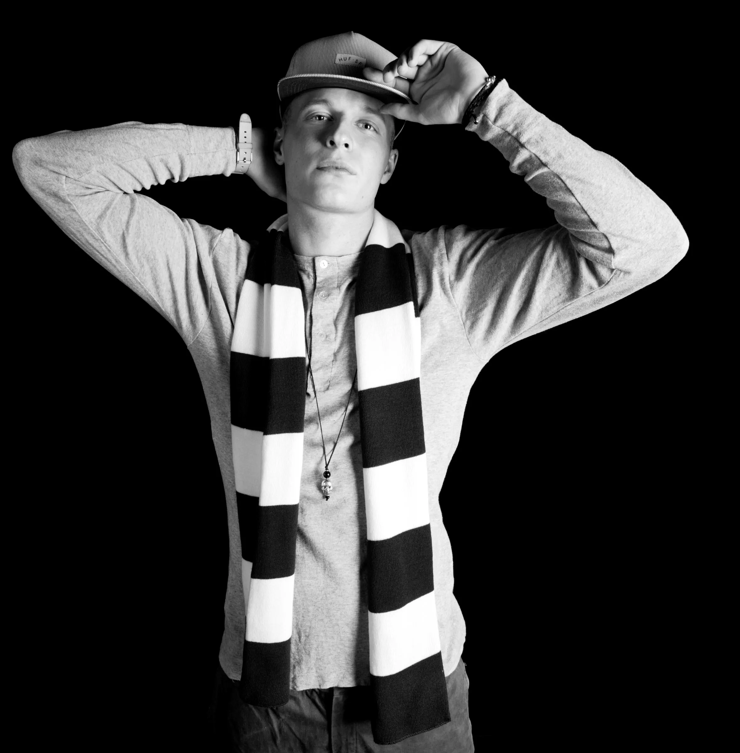 Hør Xander synge om Adam og Eva