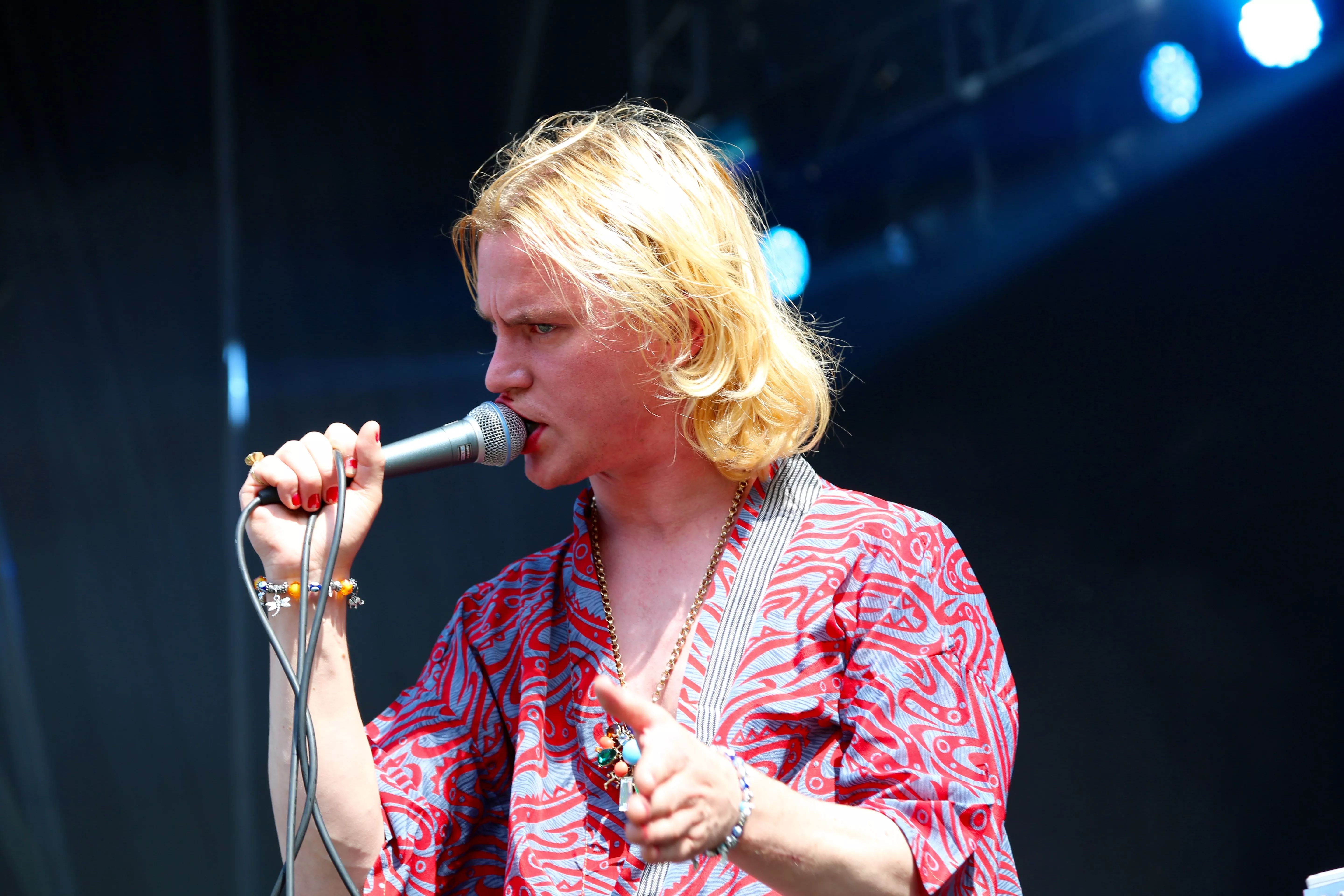 Bliv vært for hjemmekoncerter på Frost Festival – med blandt andre Bisse og Bellens