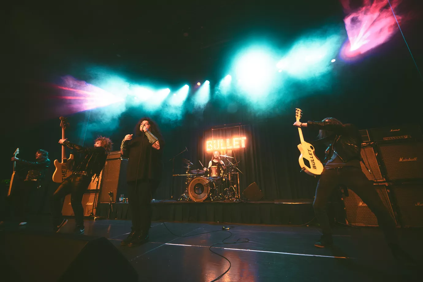 Foto: Søren Christian Bech. Foto 1-5 af Bullet, foto 6-10 af Grumpynators, foto 11-18 af Kickin' Valentina, resten af Violet bortset fra sidste foto, som er af en bartender 