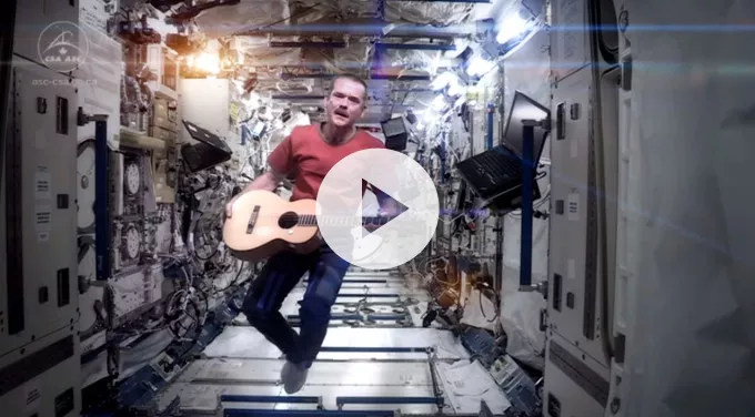 Chris Hadfield udgiver album indspillet i det ydre rum