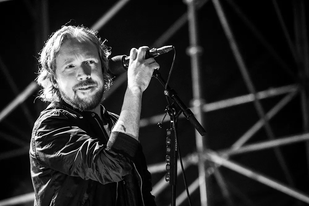 Lars Winnerbäck med en lång lista gästartister