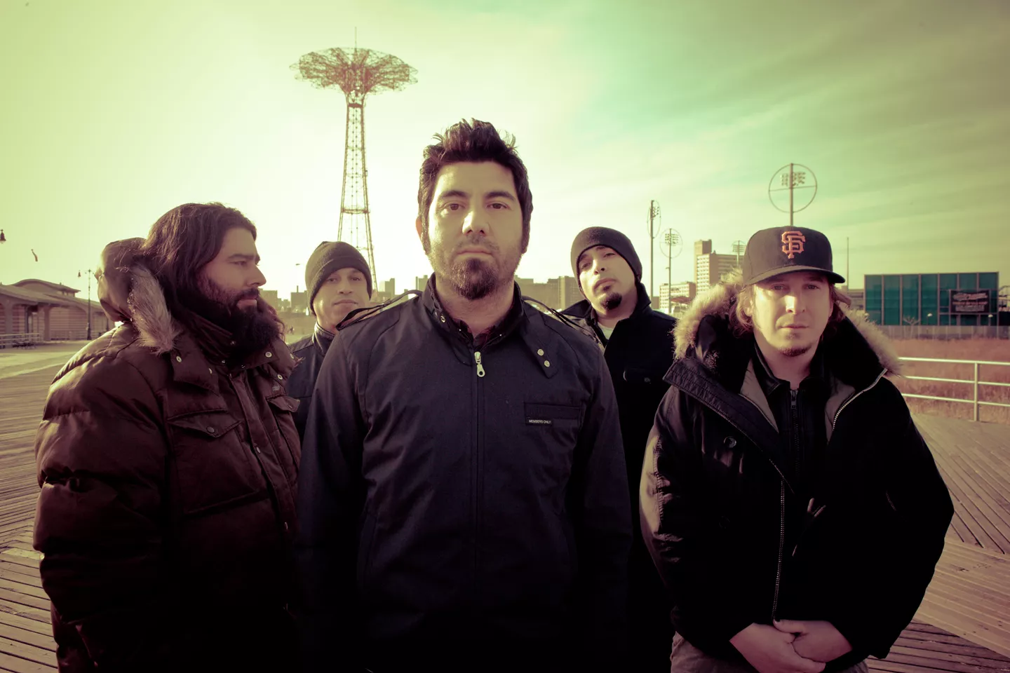 Hør Deftones' nye album live