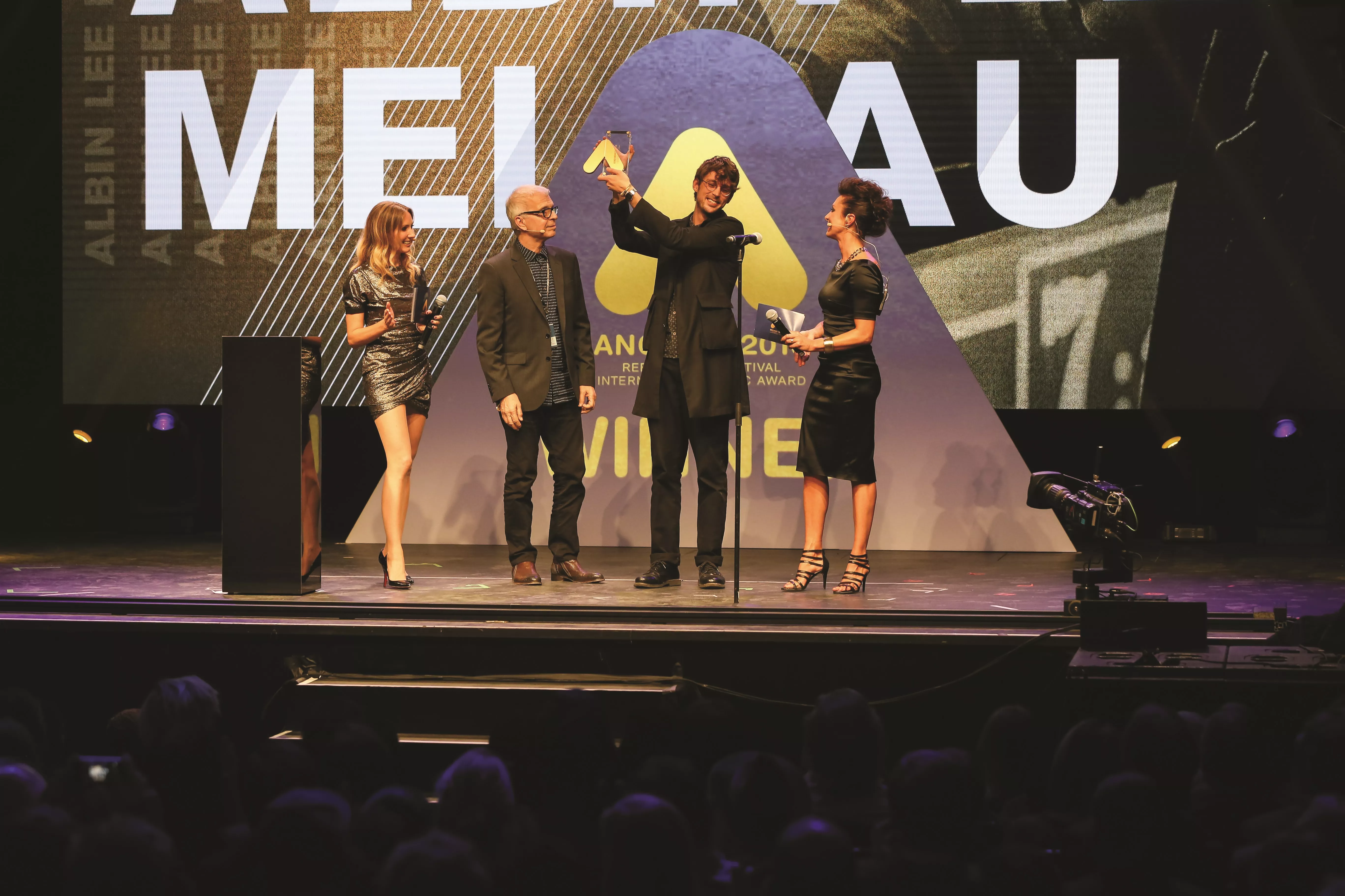 REPORTAGE: Ny internationell svensk stjärna lättar ankar i Hamburg