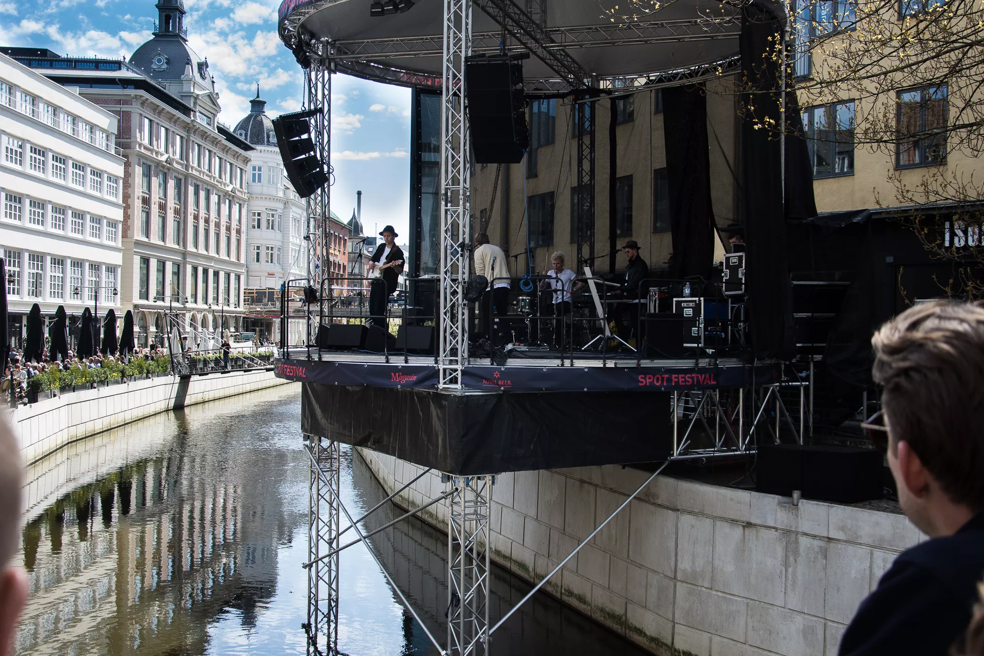 Popduoen kunne næsten gå på vandet