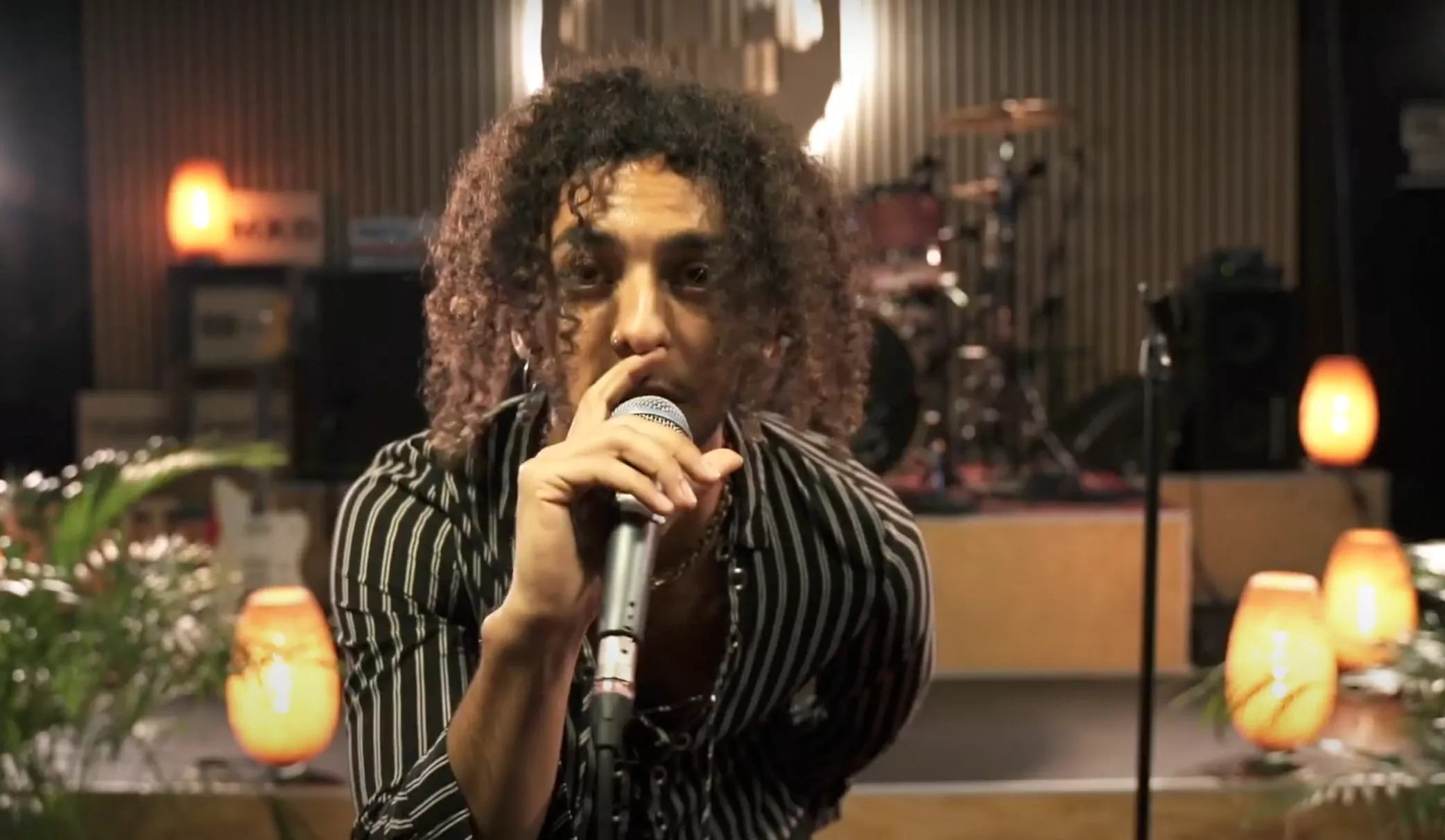 JULEKALENDER-LÅGE 15: Se undergrunds-darlingen Jeremytroy smadre alle genrekonventioner 