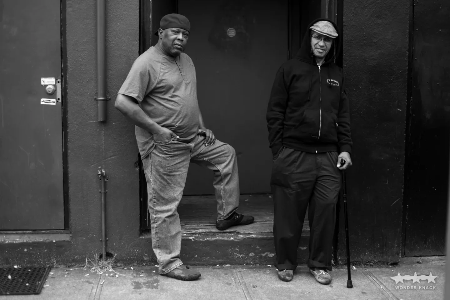 Sly & Robbie skyder med skarpt