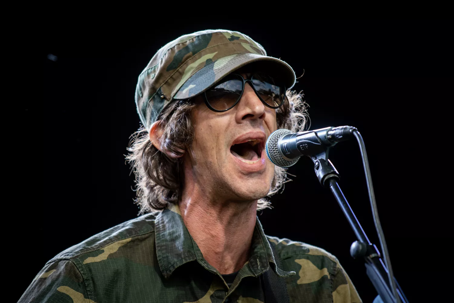 Britpop-helt skrabet helt ind til benet