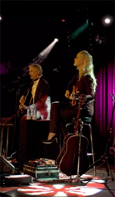 Steffen Brandt & Tina Dickow: Posten, Odense 