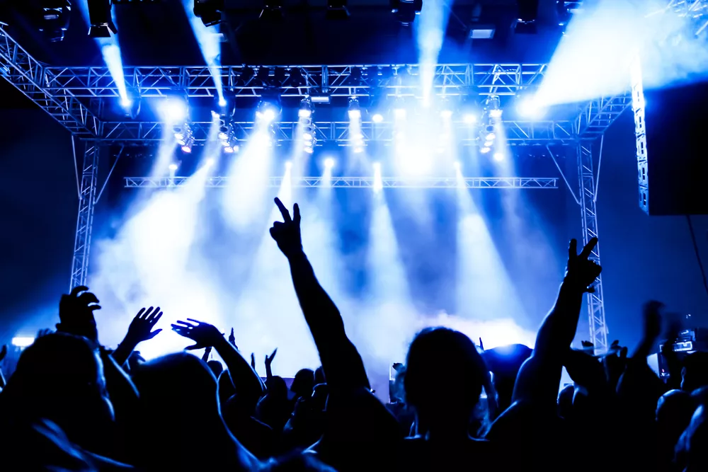 MEST LÄST: Tonåring försökte stjäla flygplan för att hinna till konsert