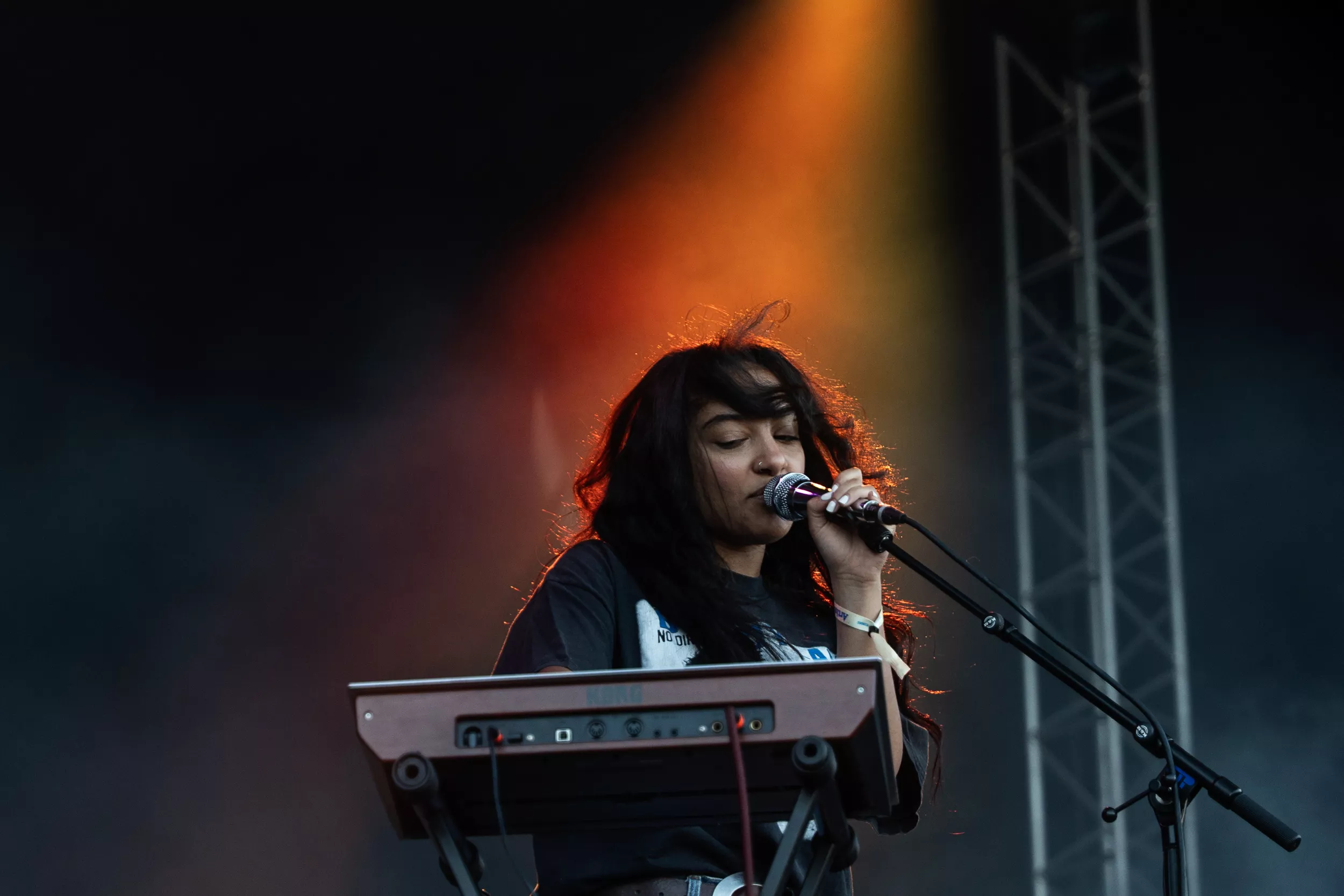 Ved du ikke, hvad musik er? Så tag ind og hør English Teacher