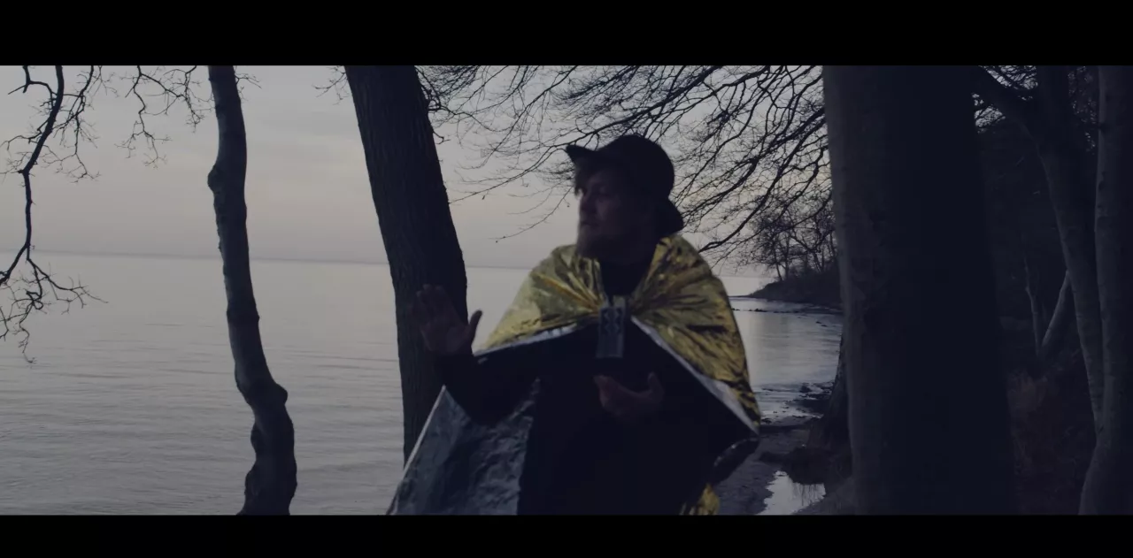 Ny musikvideo: Hymns From Nineveh lyser op i vintermørket