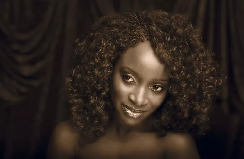 Fin debut bygger bro mellem Vesten og Centralafrika